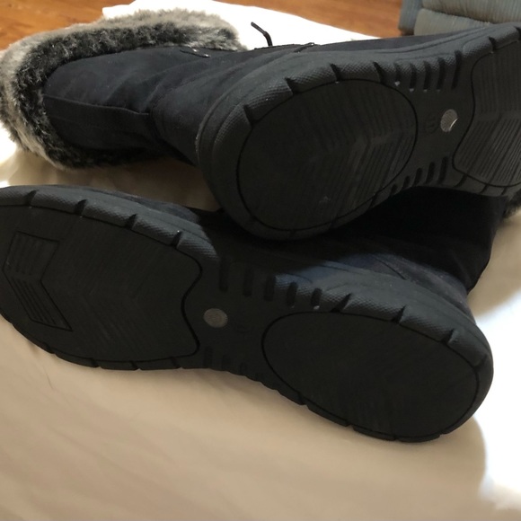 Winter boots fux fur inside - Picture 2 of 3